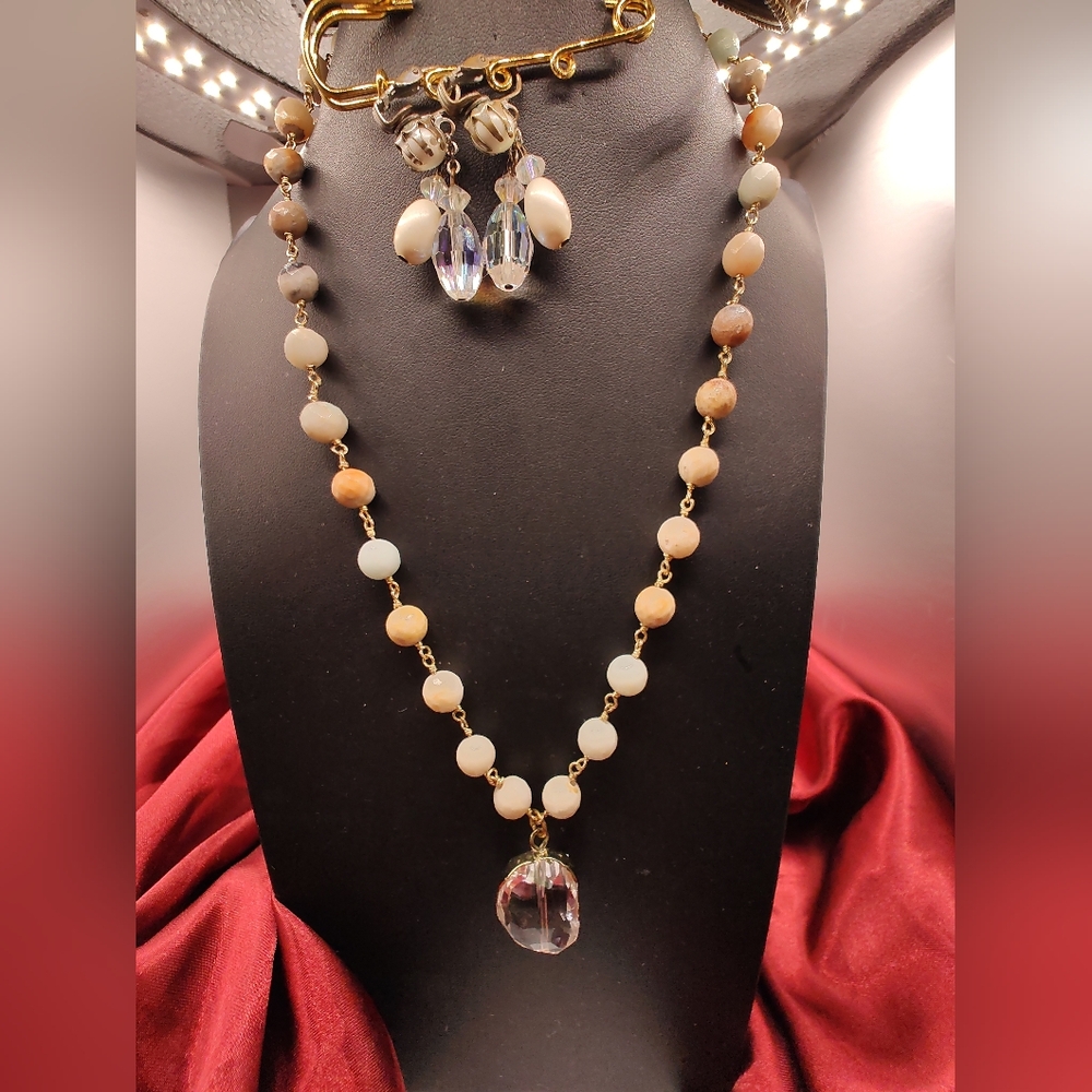 Vintage Gold Tone Chain Link Stone & Crystal Necklace Screw Back Crystal Earring - Picture 4 of 8